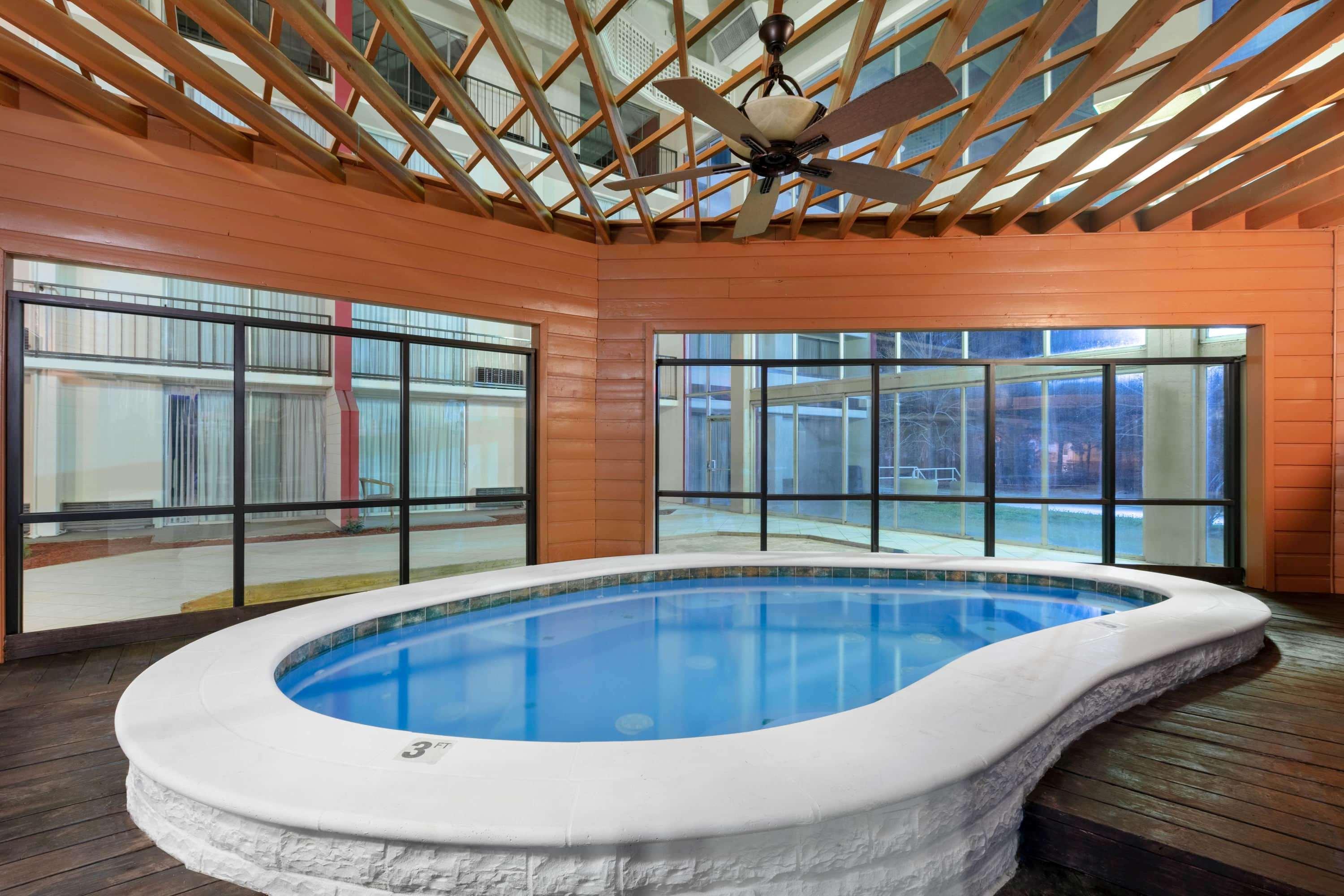 Travelodge By Wyndham Texarkana Ar Экстерьер фото